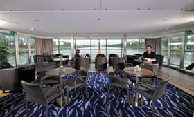 Felicity lounge